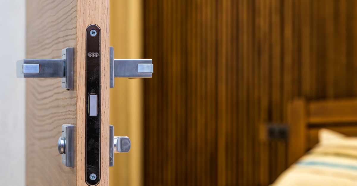 House & Apartment Lockout — Edgewater IL Locksmith
