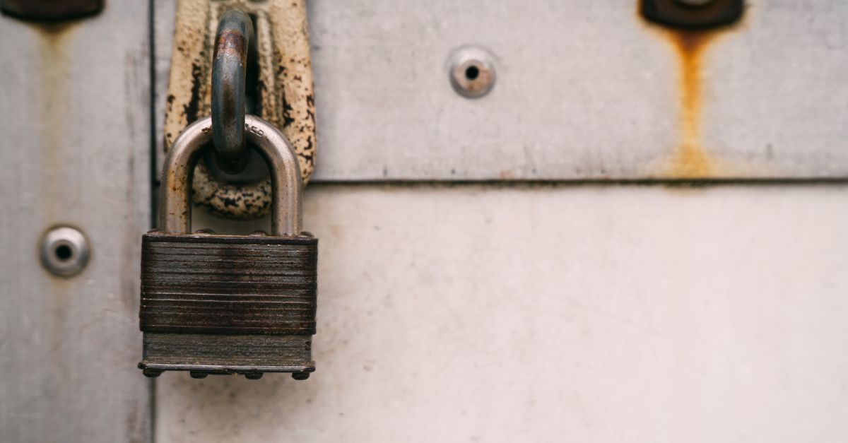 locksmith service technician — Edgewater IL Locksmith