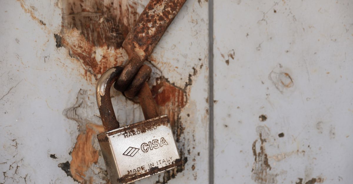 home security lock door — Edgewater IL Locksmith