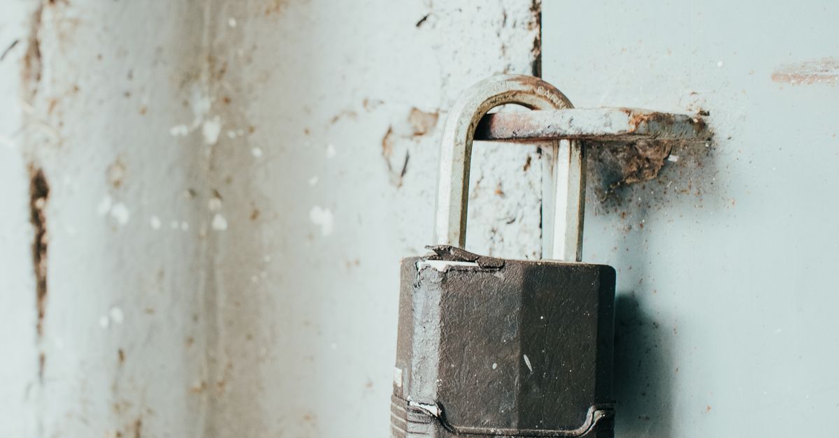 locksmith service technician — Edgewater IL Locksmith