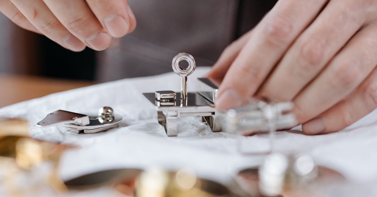 key maker professional — Edgewater IL Locksmith