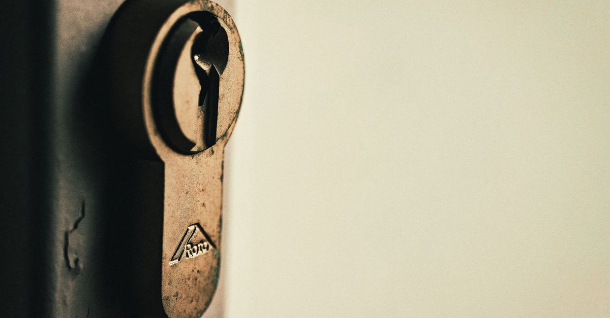 How to Find a Reputable Locksmith in Chicago — and What to Look For — Edgewater IL Locksmith