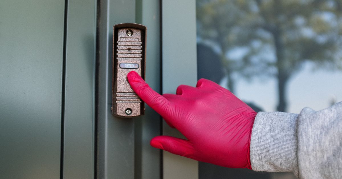 What Happens During a House & Apartment Lockout Service Call — Edgewater IL Locksmith