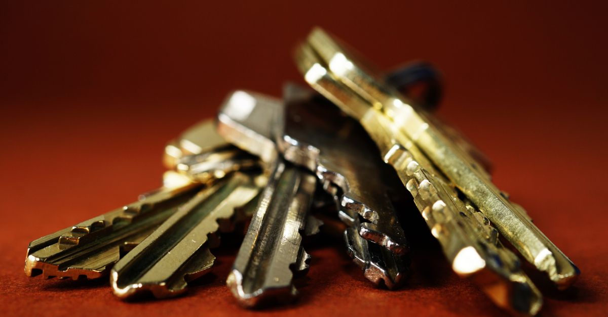 Why Home Lock Re-Keying Makes Sense After a Move or Change in Household — Edgewater IL Locksmith